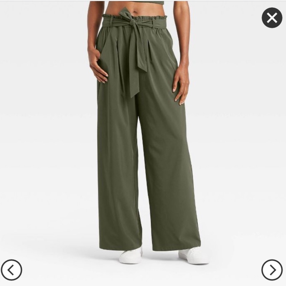 Green oversized pants